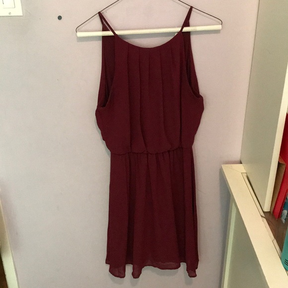 Francescas Red Dress - Picture 2 of 4